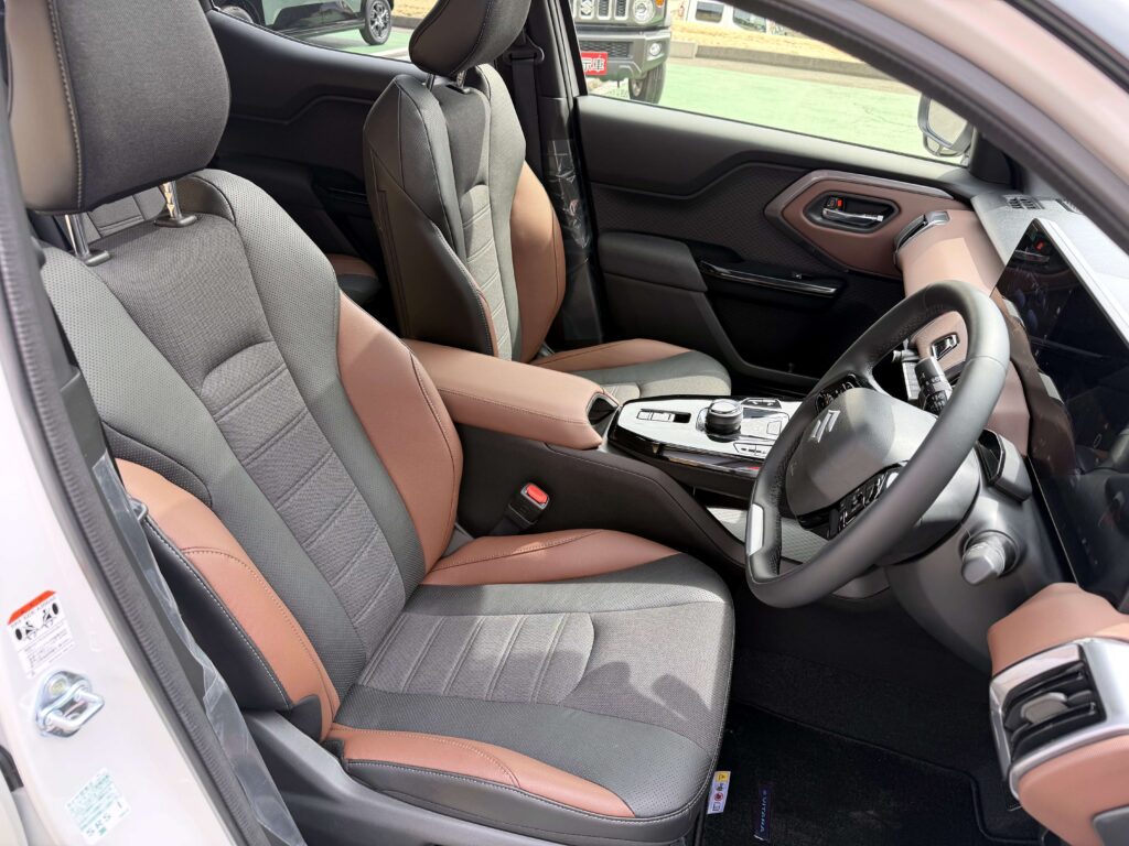 運転席シート